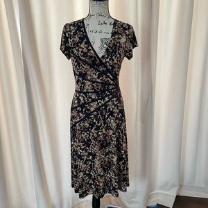 Summer dress, like new, worn 1 time.